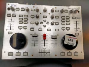 DJ Mixer - Hercules - DJ Console RMX