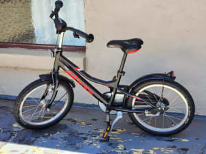 Boys Children Bike - 18 Inch suitable for 5 - 9 year olds.