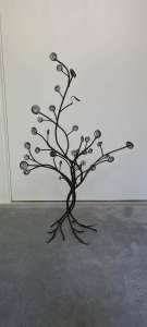 Metal jewellery tree