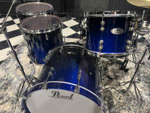 Pearl reference pure drum kit 5 piece *PENDING*
