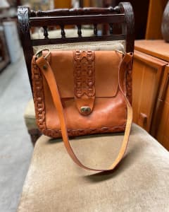 Vintage Natural Leather Shoulder bag