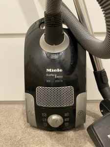 Miele Bagged Vacuum Cleaner Duoflex 4000 MADE IN GERMANY