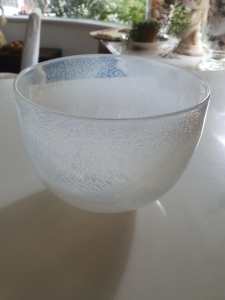 Rob knottenbelt speckled white glass bowl 