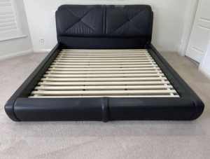 King leather bed base with mirrors