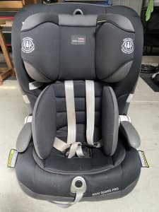 Britax Safe-n-sound 6months to 8yrs child seat