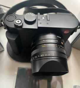LEICA Q3 complete package