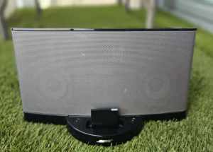 Bose sound dock plus bluetooth dongle. Brilliant sound. Pre-owned