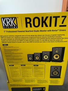 ROKIT 7 G4 STUDIO MONITORS WITH AUDIO CABLES ALL BRAND NEW. $550 ONO