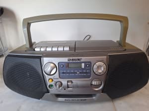 SONY CFD-V17 CD RADIO CASSETTE-CORDER