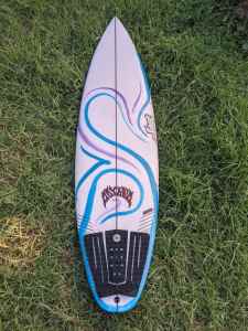Lost driver 2.0 surfboard 62 in excellent condition