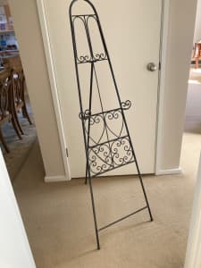 Metal display stand for art prints, photo frame, large books 