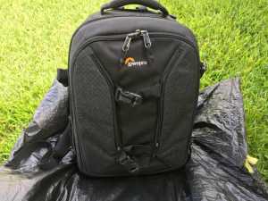 Lowenpro camera bag bargain Pro Runner BP 350 AWll