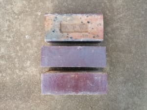 Glazed APW bricks 