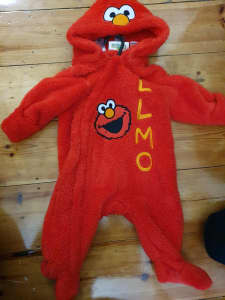 Elmo warm baby romper size 00