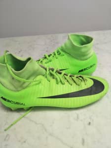 Nike Mercurial Soccer/Football Boots