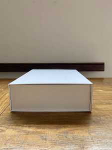 Gift boxes x15. Matt White Emboss Magnetic closure. Includes shippers.