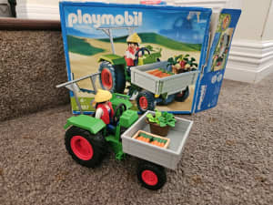 Playmobil 4497 Harvester Tractor. Complete set. Perfect condition 