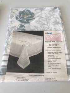 Cotton / Polyester Table cloth - oblong 132x178cm