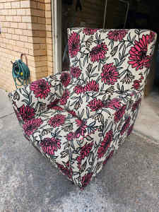 Floral Arm chair with pillow