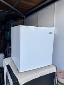 Fridge- counter top fridge 440mm x 500mm h