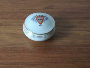 Kronach OCA Bavaria porcelain lidded trinket collectable pill box