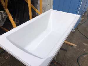 Fibreglass Bath Tub