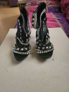 Womens studded shoes 