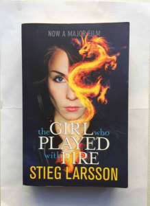 The girl who played with fire - Stieg Larsson ( paperback ) crime book