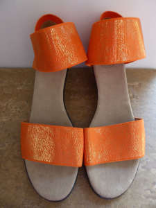 Women’s Stretch Sandals, S9, Orange, BN, pickup Sth Guildford