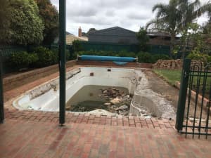 Swimming pool fills from $400 free clean fill