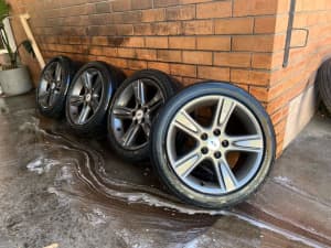 Ford Falcon XR6 17 Inch Alloy Wheels with Tyres *Delivery*