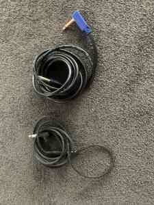 2 x guitar leads * 1 now sold*