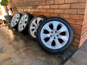Honda Accord 17 Inch Alloy Wheels with Very Good Tyres *Delivery*