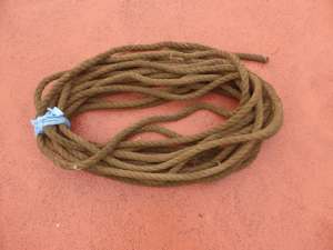 Synthetic hemp rope, 20mm x 28m (Approx)