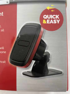 Streetwize - magnetic phone holder for car