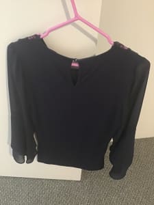 Review Top - Size 10