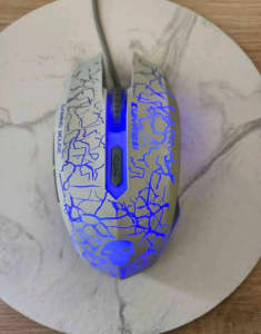 KUMN Gaming Mouse with Light Up Colours