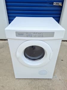 5kg Fisher Paykel auto sensing clothes dryer 