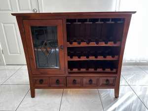 Wine Cabinet with 18 bottle rack
