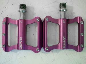 ZTTO JT06 purple flat bicycle pedals, slightly used