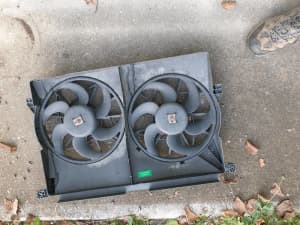 Twin Ford electric radiator fans