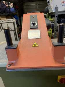 120/ 20TON leather clicking machine - made in Italy