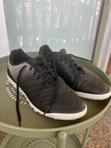 futsal boots (mens size 8) for synthetic field