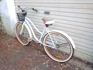 Beach Cruiser bicycle 26 inch good ride away condition