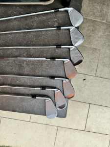 R11 Taylormade irons