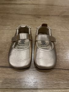 Old Soles Baby Leather Shoes Size US4.0 Pink Gold Colour (like NEW)