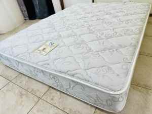 Very clean and comfy sealy queen size mattress, can deliver