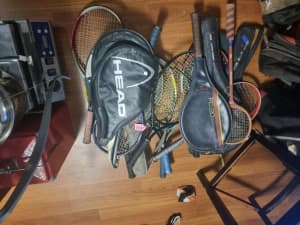 Large range of tennis rackets