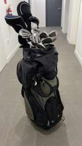 Full set of men’s Wilson golf clubs + bag