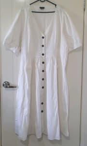 City Chic Luca dress ivory with pockets size XL 22